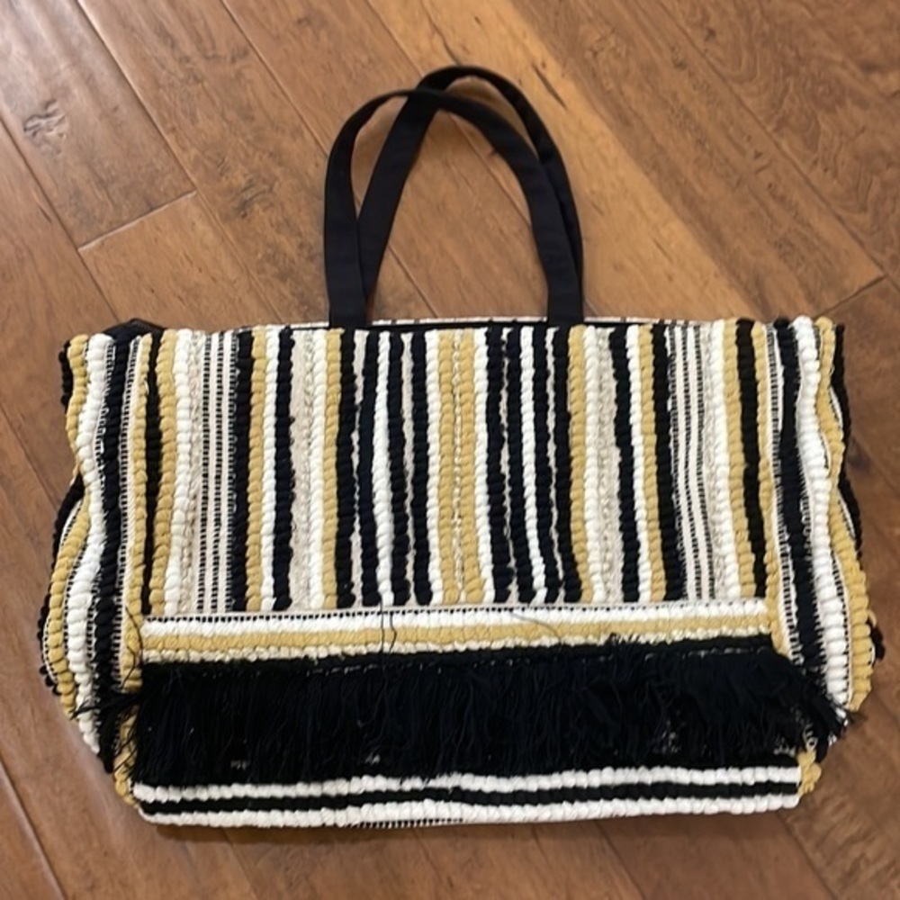 Amuse Society Weekender Bag - Picture 3 of 12